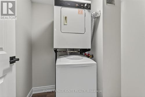 705 - 155 Hillcrest Avenue, Mississauga, ON - Indoor Photo Showing Laundry Room