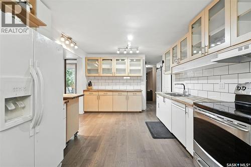 6 Capilano Drive, Saskatoon, SK - Indoor Photo Showing Kitchen