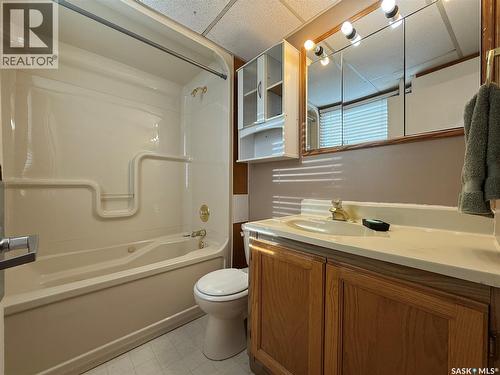 212 Adelaide Street E, Saskatoon, SK - Indoor Photo Showing Bathroom
