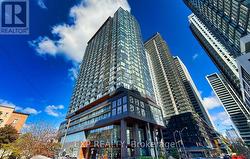 1909 - 19 WESTERN BATTERY ROAD  Toronto, ON M6K 3S4