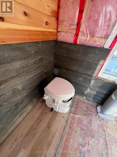 00 Ross Trail, Dysart Et Al (Harburn), ON - Indoor