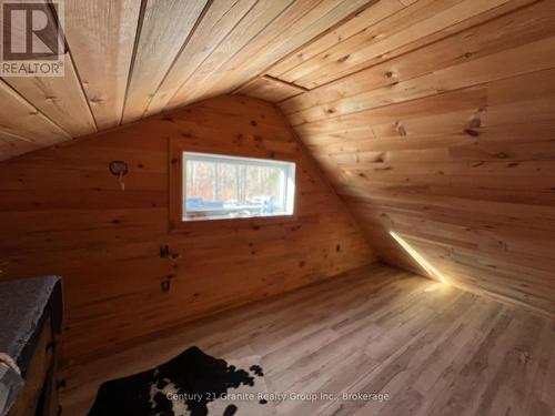 00 Ross Trail, Dysart Et Al (Harburn), ON - Indoor Photo Showing Other Room