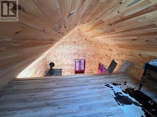 00 Ross Trail, Dysart Et Al (Harburn), ON - Indoor Photo Showing Other Room