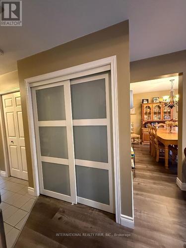 Pantry - 922 Glendale Court, Burlington, ON - Indoor Photo Showing Other Room
