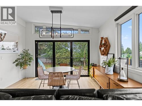 1511 Lambert Avenue, Kelowna, BC - Indoor