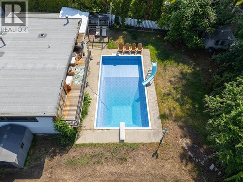1511 Lambert Avenue, Kelowna, BC - Outdoor With In Ground Pool