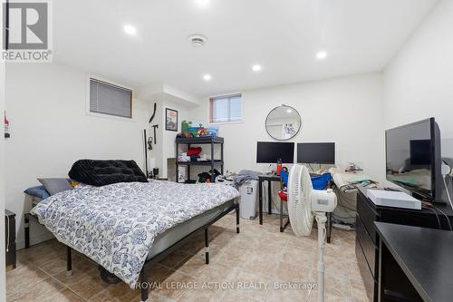 33 Dufferin Street, Brant, ON - Indoor