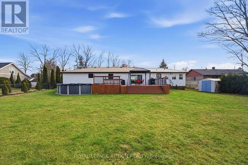 33 Dufferin Street, Brant, ON - Outdoor With Backyard