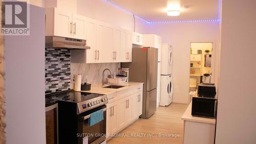 822 Marlborough Street, Cornwall, ON - Indoor Photo Showing Kitchen