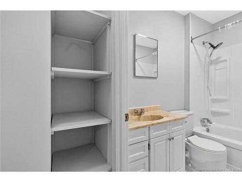 98 Jones St, Moncton, NB 