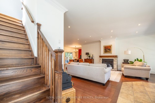116 Milton Street, Toronto, ON - Indoor With Fireplace