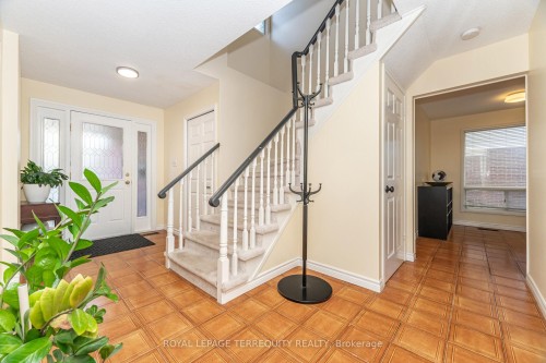 4085 Wheelwright Crescent, Mississauga, ON - Indoor Photo Showing Other Room