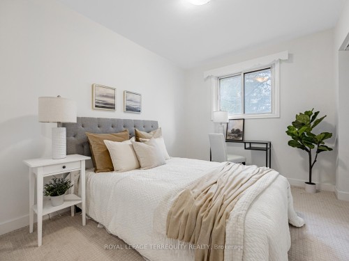 34 Athenia Court, Toronto, ON 