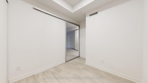 203-35 Parliament Street, Toronto, ON - Indoor Photo Showing Other Room