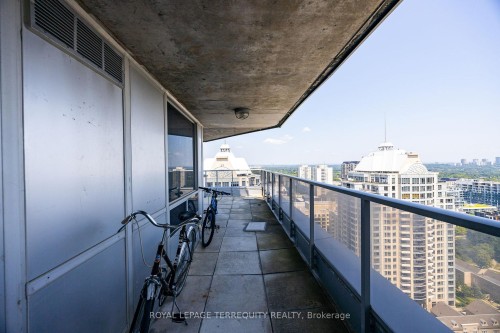 2204-1 Rean Drive, Toronto, ON - Outdoor With Exterior