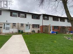 1261 REDBANK CRESCENT  Oakville, ON L6H 1Y4