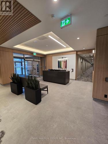 414 - 3250 Carding Mill Trail, Oakville, ON - Indoor Photo Showing Other Room