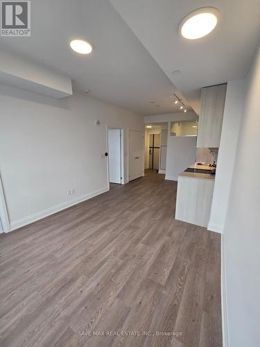 414 - 3250 Carding Mill Trail, Oakville, ON - Indoor Photo Showing Other Room