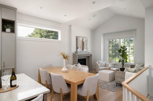 2639 Victor St, Victoria, BC 