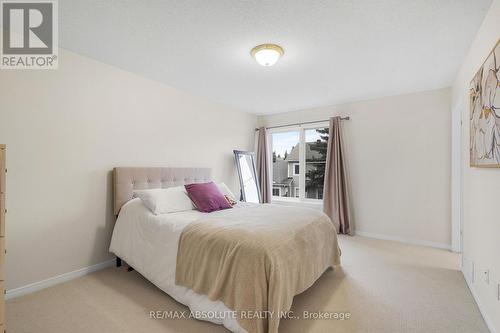 11 Foxden Place, Ottawa, ON - Indoor Photo Showing Bedroom