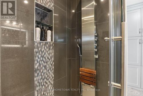 1111 Burnside Drive, Augusta, ON - Indoor Photo Showing Other Room