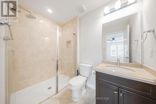 6 Greenwich Avenue, Hamilton, ON - Indoor Photo Showing Bathroom