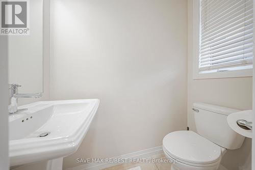 6 Greenwich Avenue, Hamilton, ON - Indoor Photo Showing Bathroom