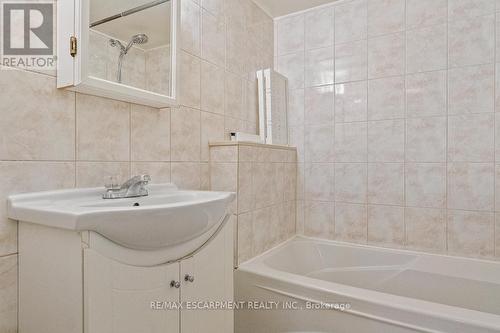 2012 Bonnymede Drive, Mississauga, ON - Indoor Photo Showing Bathroom
