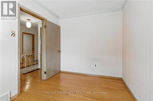 18 Jasper Drive, Hamilton, ON - Indoor Photo Showing Other Room