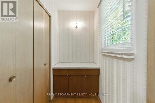 18 Jasper Drive, Hamilton, ON - Indoor Photo Showing Other Room