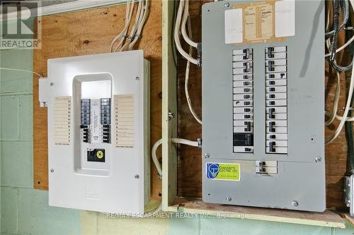 18 Jasper Drive, Hamilton, ON - Indoor