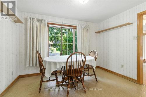 18 Jasper Drive, Hamilton, ON - Indoor Photo Showing Dining Room