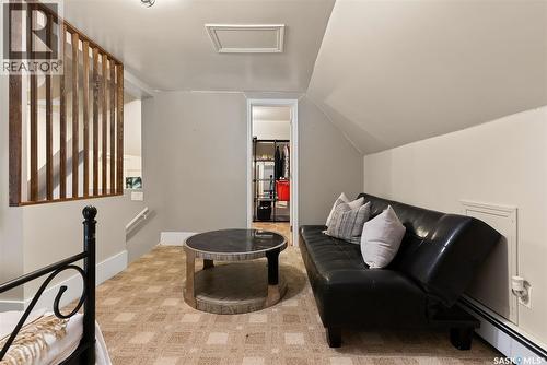 2800 Victoria Avenue, Regina, SK - Indoor