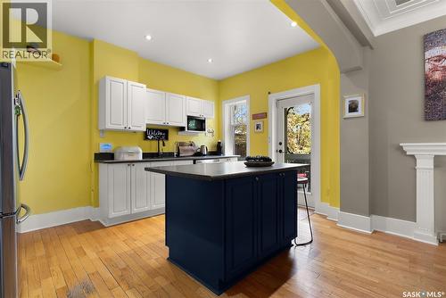 2800 Victoria Avenue, Regina, SK - Indoor Photo Showing Kitchen