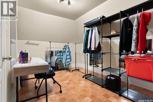 2800 Victoria Avenue, Regina, SK - Indoor