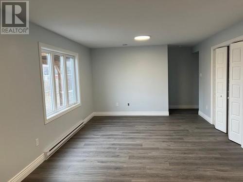 8 Burry Port Street, St. John'S, NL - Indoor Photo Showing Other Room