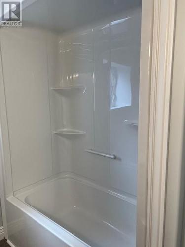 8 Burry Port Street, St. John'S, NL - Indoor Photo Showing Bathroom