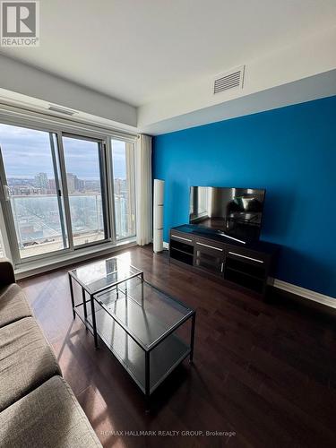 2003 - 195 Besserer Street, Ottawa, ON - Indoor Photo Showing Living Room