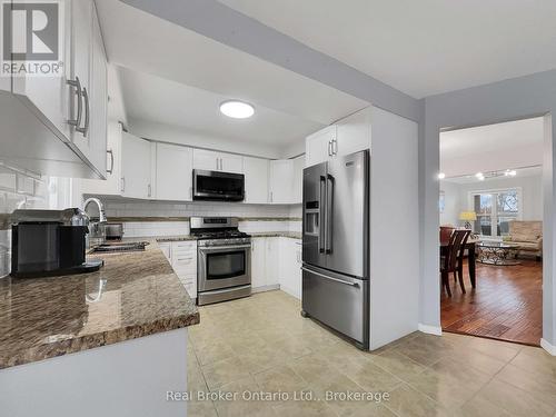157 Twin Crescent, Hamilton (Butler), ON - Indoor Photo Showing Kitchen