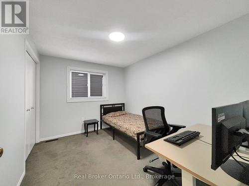 157 Twin Crescent, Hamilton (Butler), ON - Indoor Photo Showing Other Room