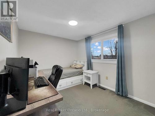 157 Twin Crescent, Hamilton (Butler), ON - Indoor Photo Showing Office