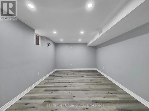 157 Twin Crescent, Hamilton (Butler), ON - Indoor