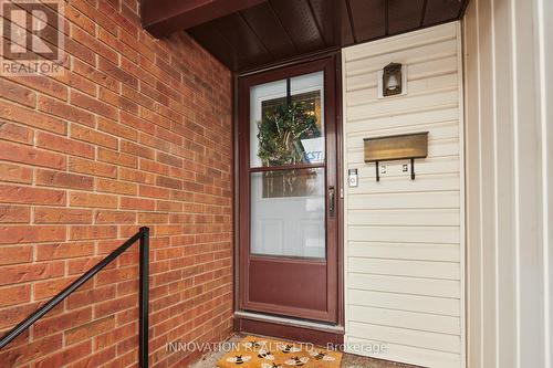 152 Burnetts Grove Circle, Ottawa, ON - Outdoor With Exterior