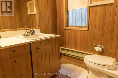 89 Byron Street, Niagara-On-The-Lake (Town), ON - Indoor Photo Showing Bathroom