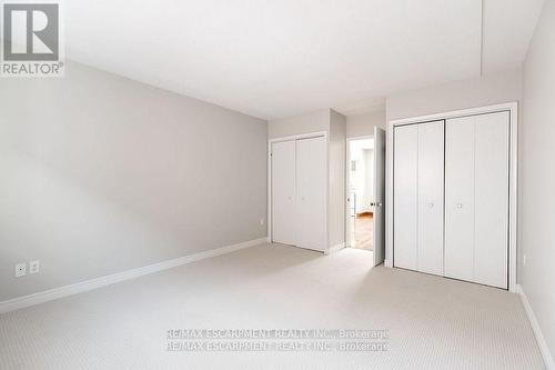 2340 King Street E, Hamilton, ON - Indoor Photo Showing Other Room