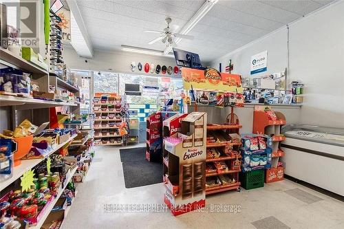 2340 King Street E, Hamilton, ON - Indoor Photo Showing Garage
