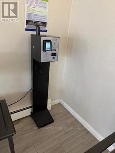 208 - 10 Woodman Drive S, Hamilton, ON - Indoor