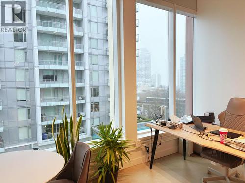 631 6378 Silver Avenue, Burnaby, BC 