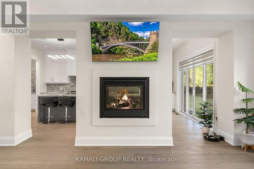 Gas Fireplace - 121 Milky Way Drive, Richmond Hill, ON - Indoor