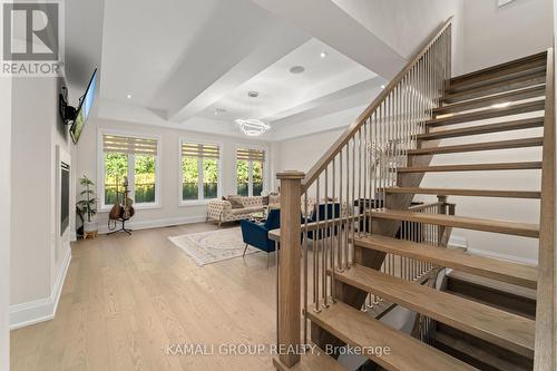 10ft High Ceilings - 121 Milky Way Drive, Richmond Hill, ON - Indoor Photo Showing Other Room